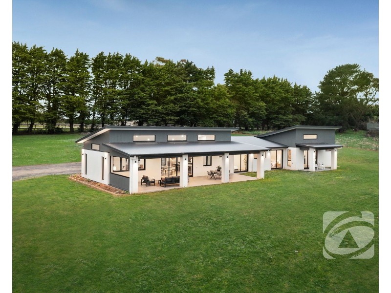 24-26 Noack Road, Harkaway VIC 3806