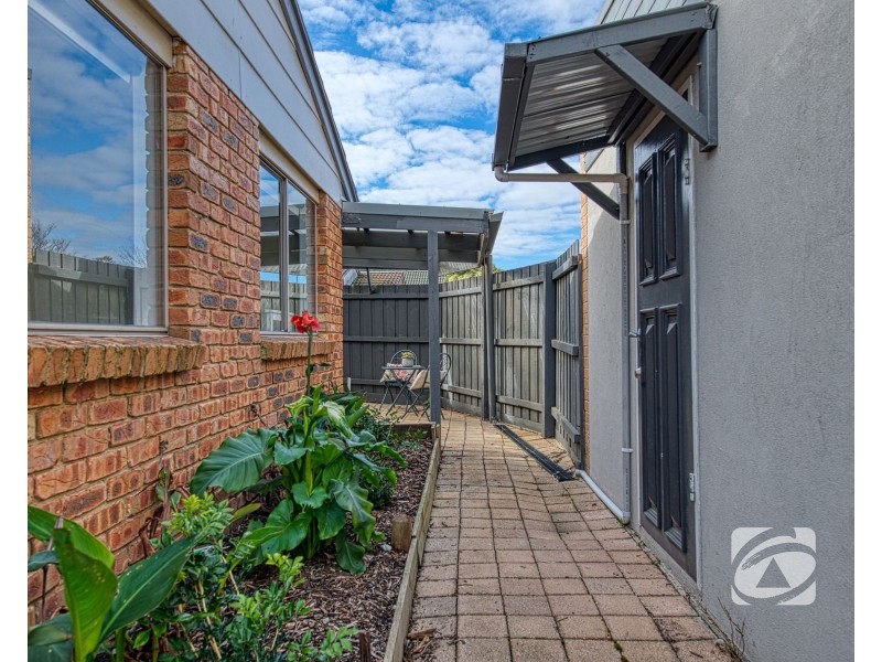 1/29 Amber Crescent, Narre Warren VIC 3805