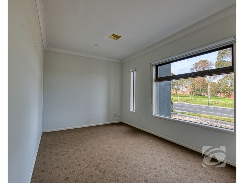 98 Wurundjeri Boulevard, Berwick VIC 3806