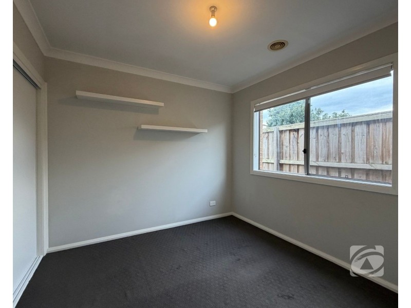 16 Brooklyn Street, Officer VIC 3809