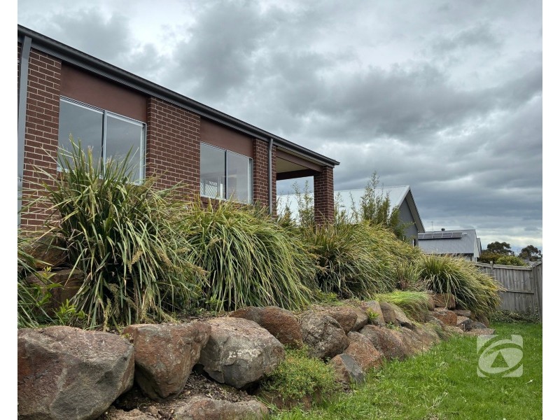 31 Lansell Avenue, Officer VIC 3809