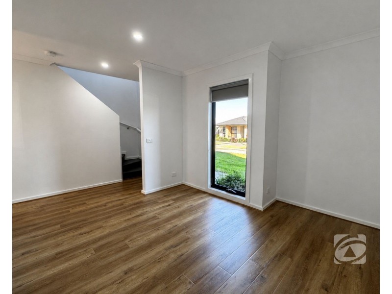 15 Greenhouse Grange, Officer VIC 3809