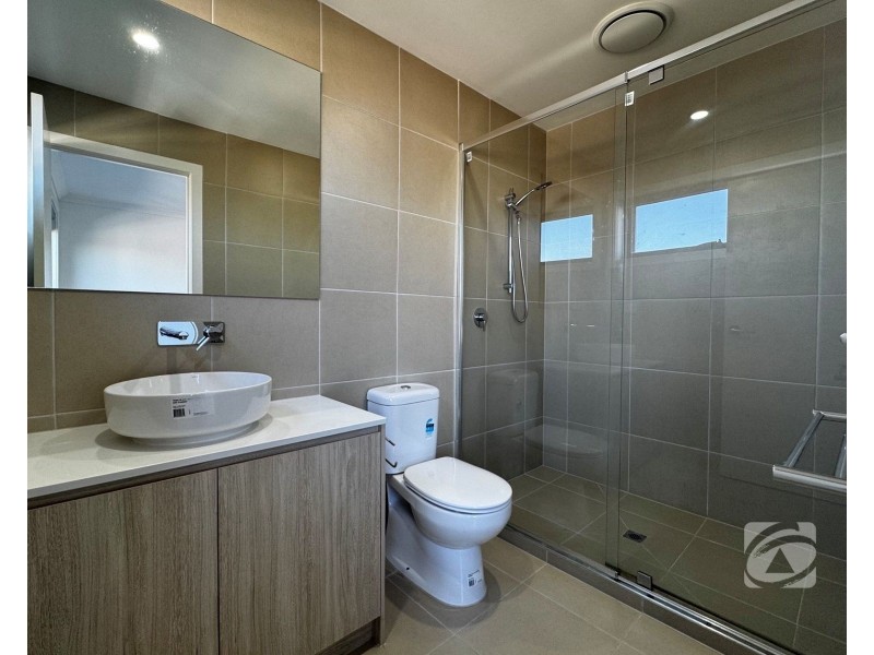 15 Greenhouse Grange, Officer VIC 3809