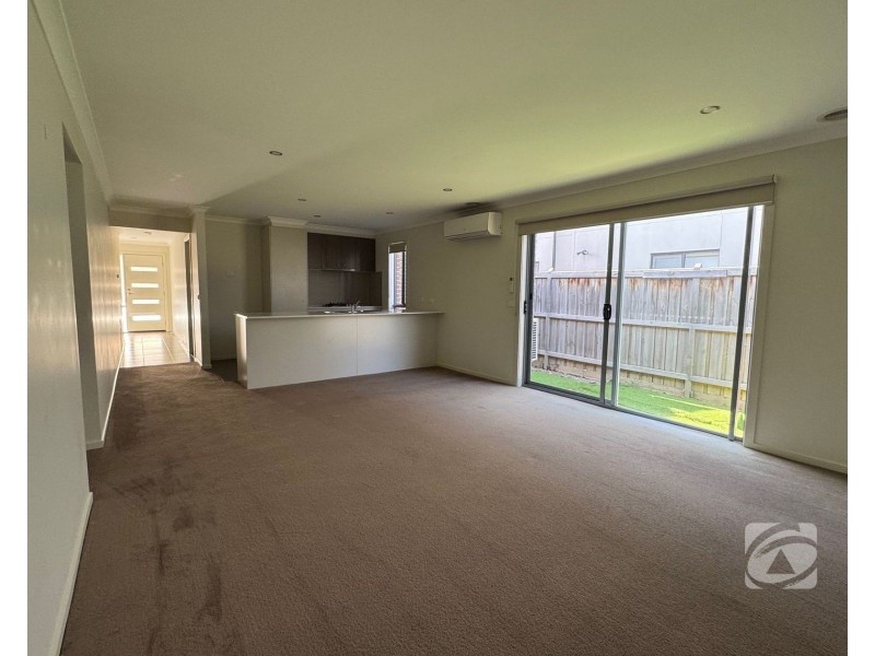 26 Botany Way, Cranbourne East VIC 3977