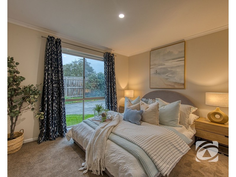 1/26 Amber Crescent, Narre Warren VIC 3805