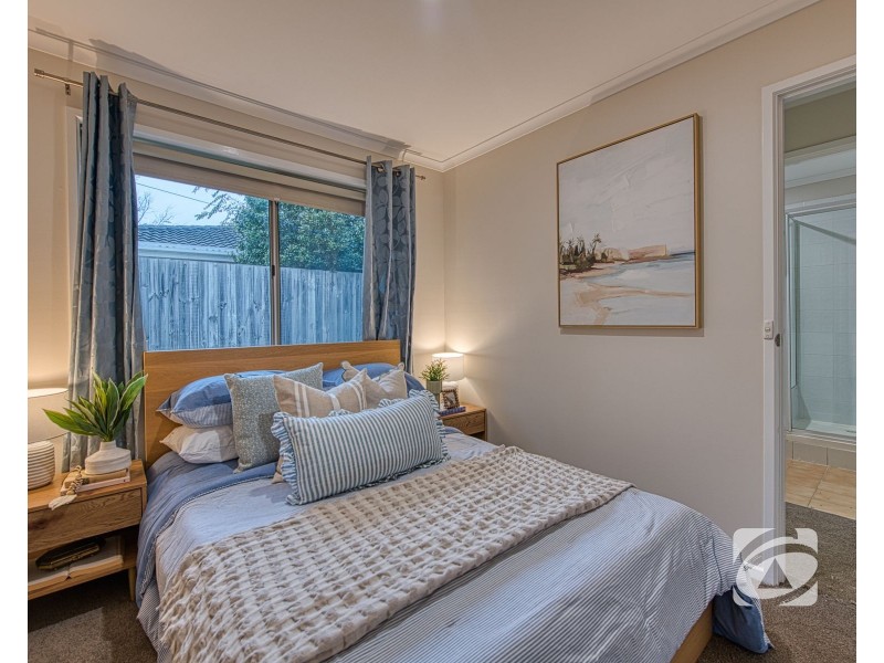 1/26 Amber Crescent, Narre Warren VIC 3805
