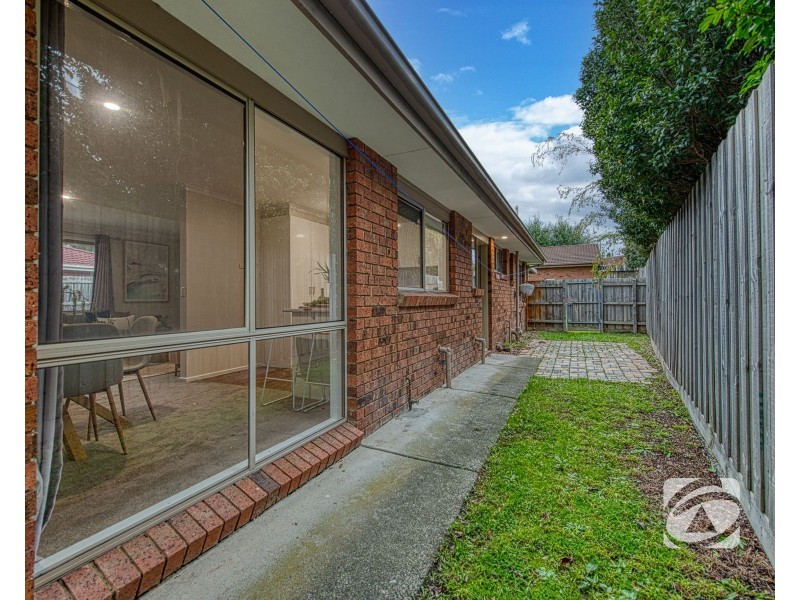 1/26 Amber Crescent, Narre Warren VIC 3805