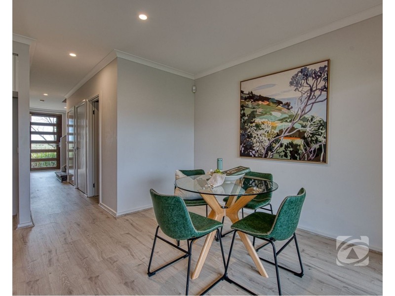 30 Mortlake Drive, Officer South VIC 3809