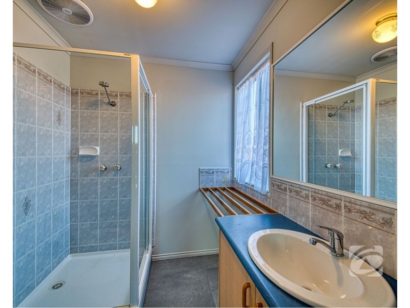 10 Tralee Circuit, Narre Warren VIC 3805