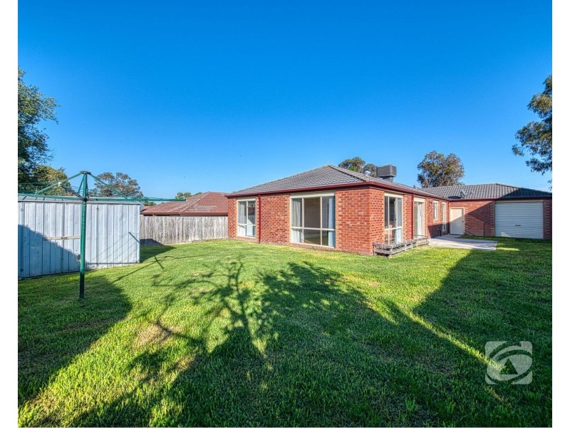 10 Tralee Circuit, Narre Warren VIC 3805