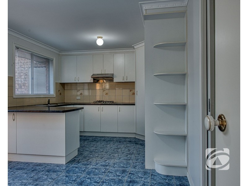 2/8 Helen Court, Narre Warren VIC 3805