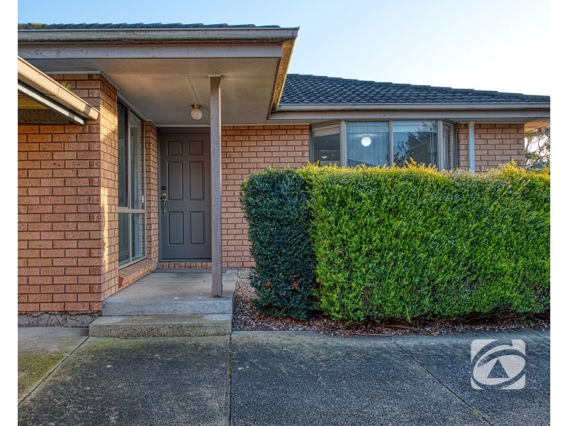 2/8 Helen Court, Narre Warren VIC 3805