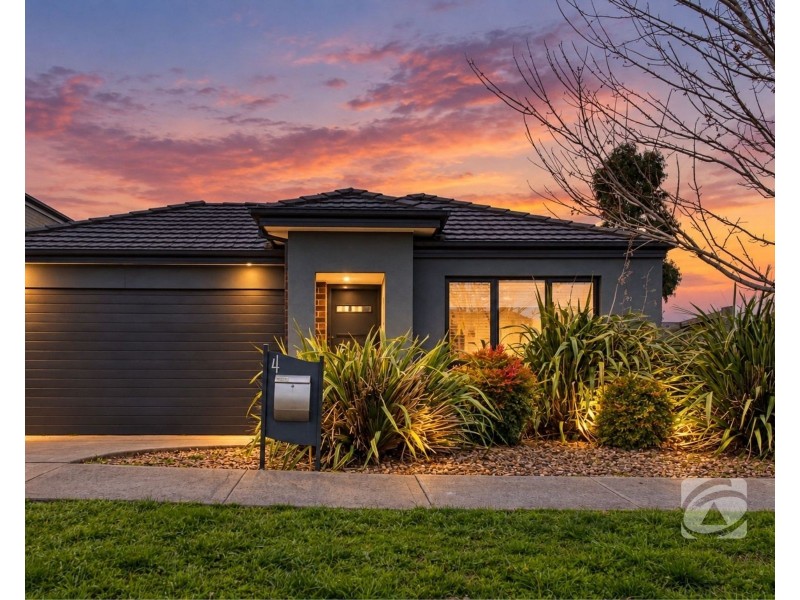 4 Green Gully Road, Clyde VIC 3978