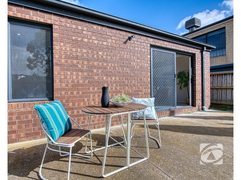 4 Green Gully Road, Clyde VIC 3978