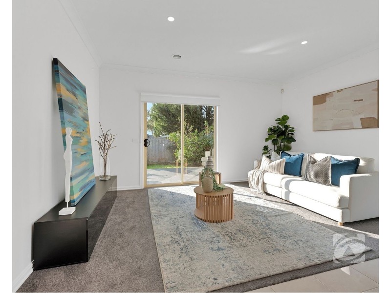 23 Baynton Crescent, Lynbrook VIC 3975