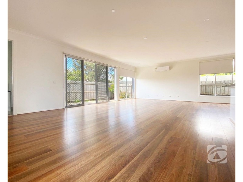 4/13 Grandview Avenue, Dandenong VIC 3175