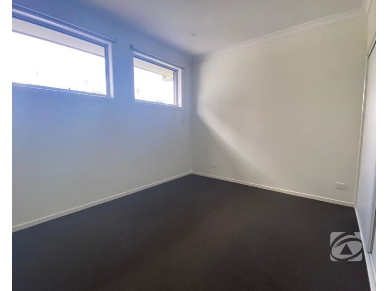 4/13 Grandview Avenue, Dandenong VIC 3175