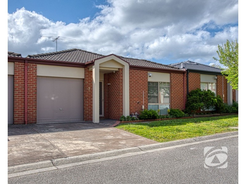 7/12 Grant Close, Berwick VIC 3806