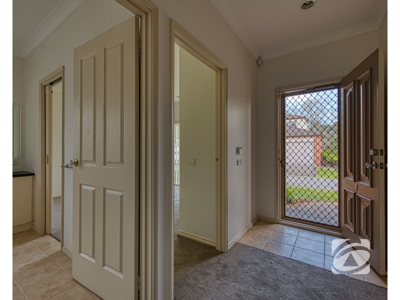 7/12 Grant Close, Berwick VIC 3806