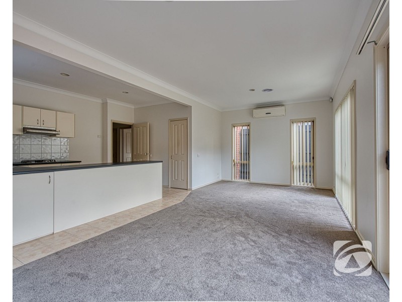 7/12 Grant Close, Berwick VIC 3806
