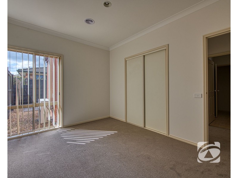 7/12 Grant Close, Berwick VIC 3806