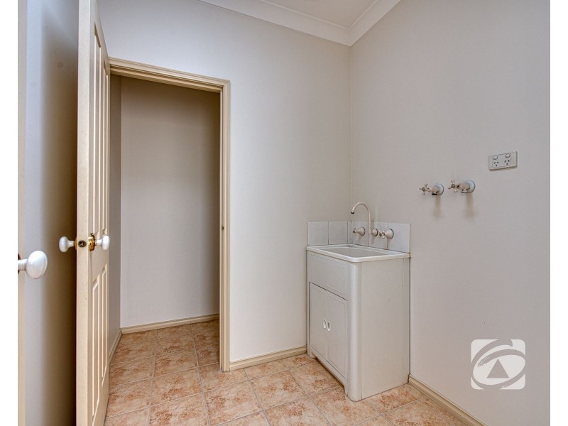 7/12 Grant Close, Berwick VIC 3806