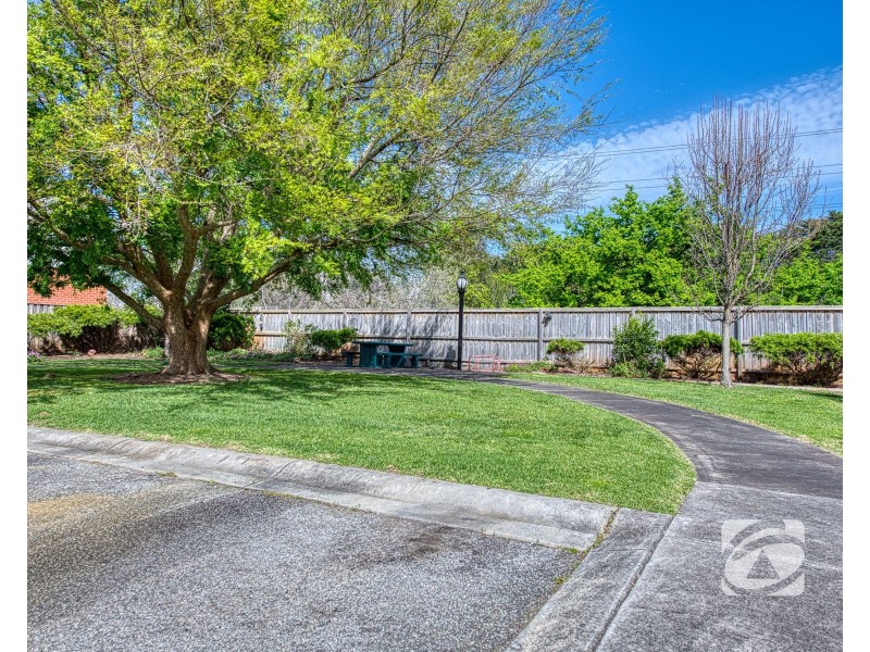 7/12 Grant Close, Berwick VIC 3806