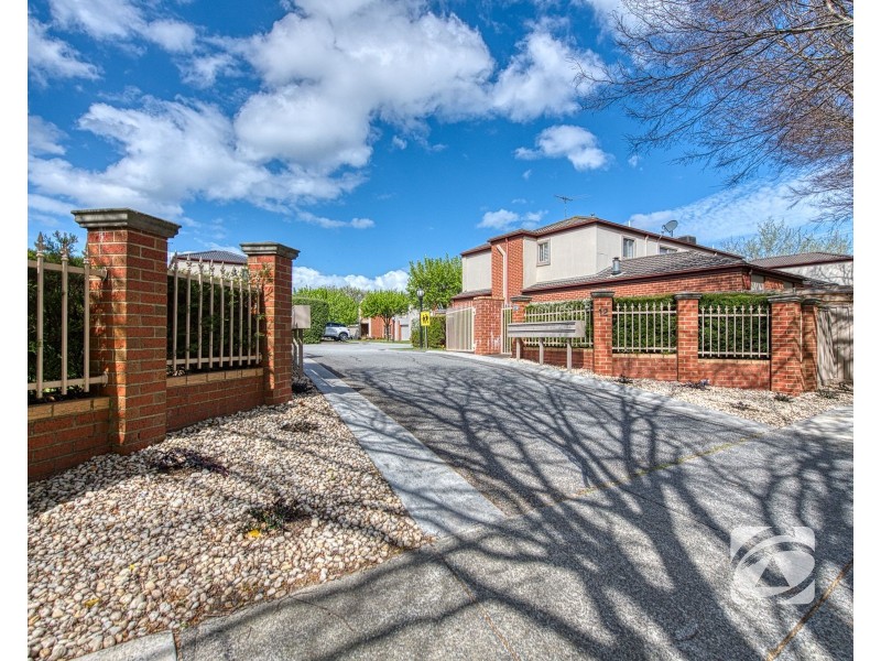 7/12 Grant Close, Berwick VIC 3806