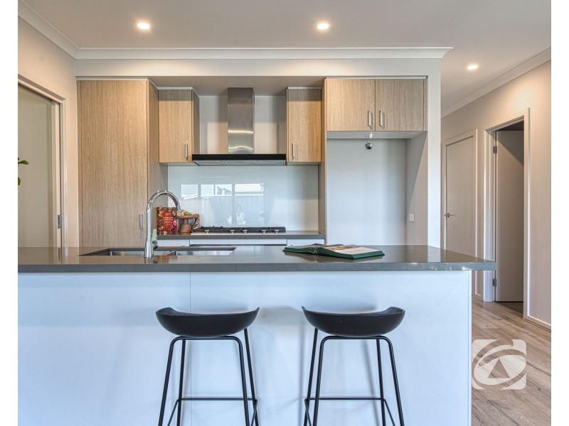 30 Mortlake Drive, Officer South VIC 3809