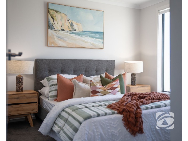 30 Mortlake Drive, Officer South VIC 3809