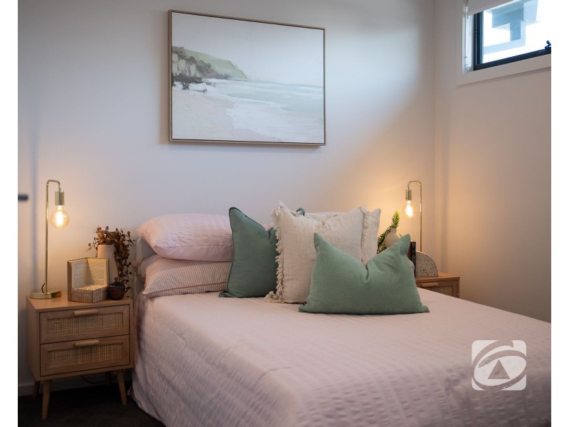 30 Mortlake Drive, Officer South VIC 3809