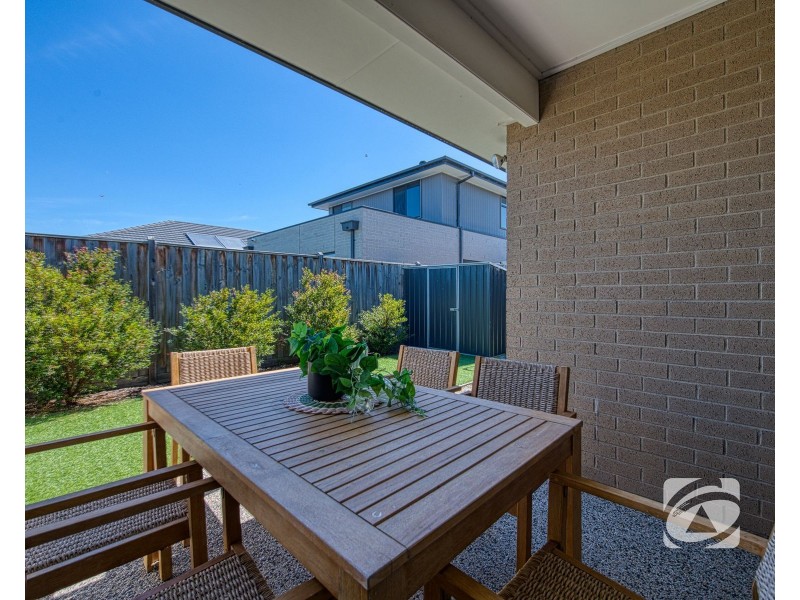30 Mortlake Drive, Officer South VIC 3809