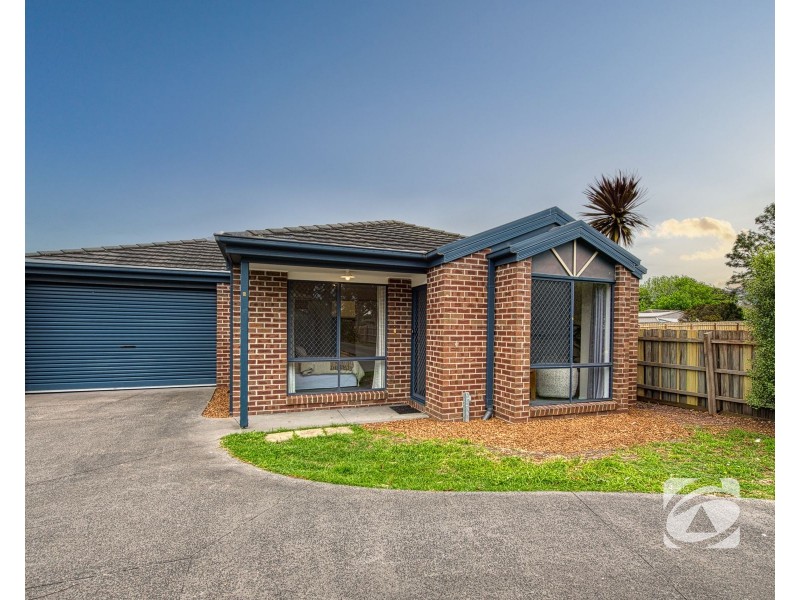 2/35-41 Henry Street, Pakenham VIC 3810