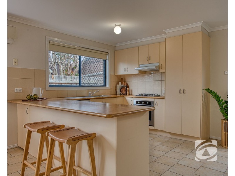 2/35-41 Henry Street, Pakenham VIC 3810