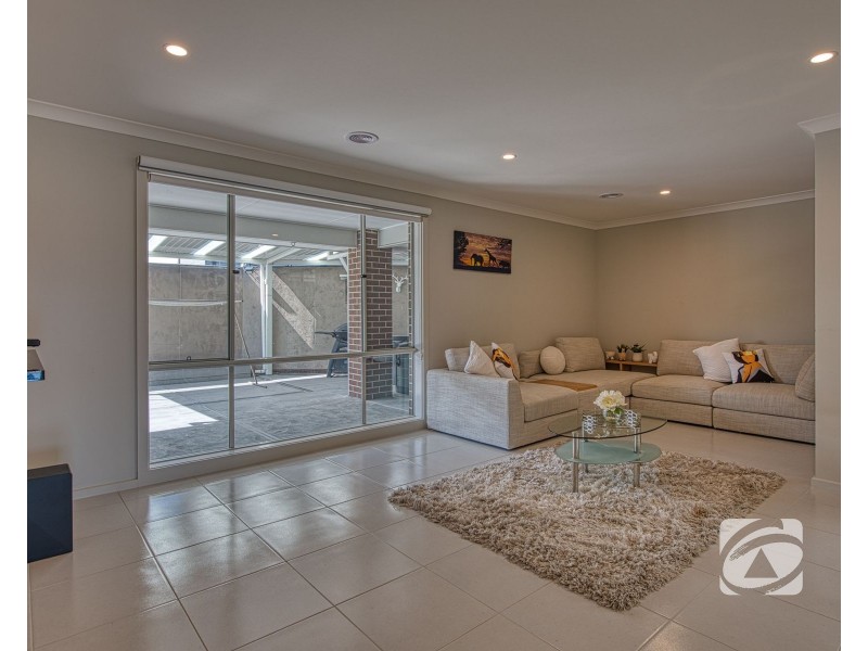 110 Kenneth Road, Officer VIC 3809
