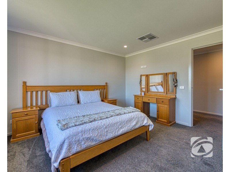 110 Kenneth Road, Officer VIC 3809
