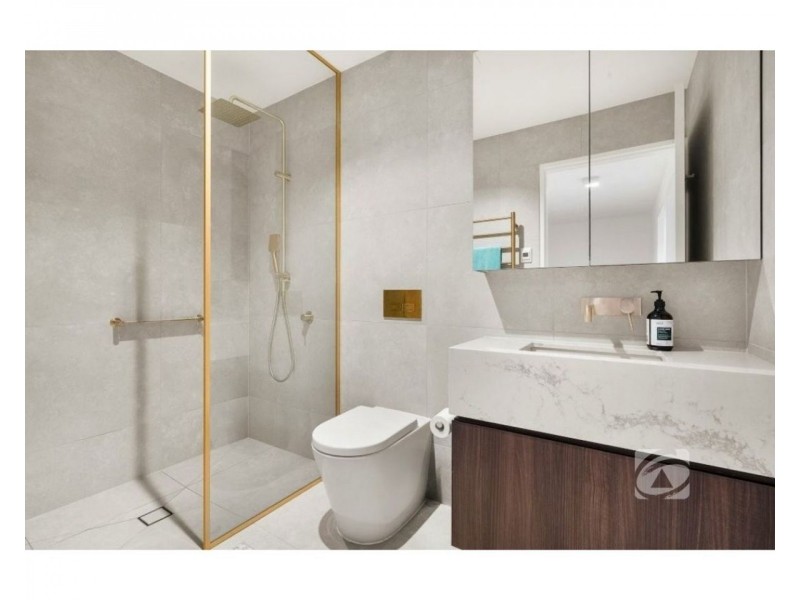 1/26 Langmore Lane, Berwick VIC 3806