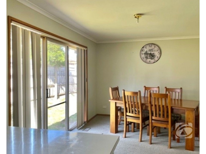2/42 Lantana Drive, Narre Warren VIC 3805