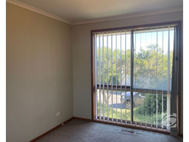 2/42 Lantana Drive, Narre Warren VIC 3805
