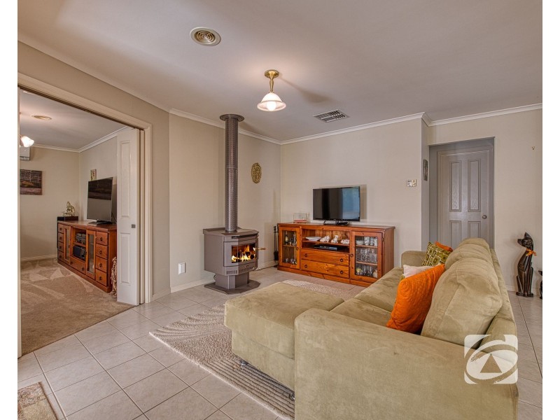 6 Jamieson Way, Berwick VIC 3806
