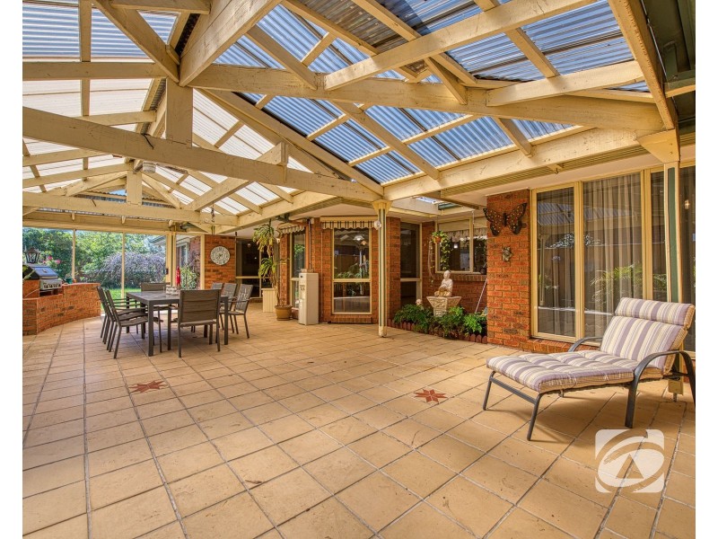 6 Jamieson Way, Berwick VIC 3806