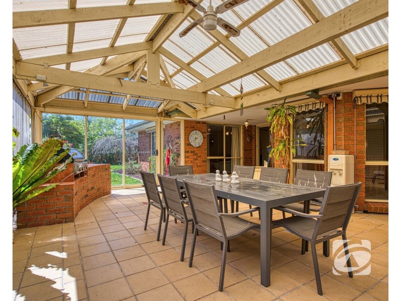 6 Jamieson Way, Berwick VIC 3806