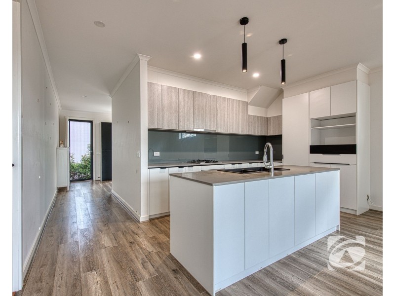 50 Riana Loop, Eumemmerring VIC 3177