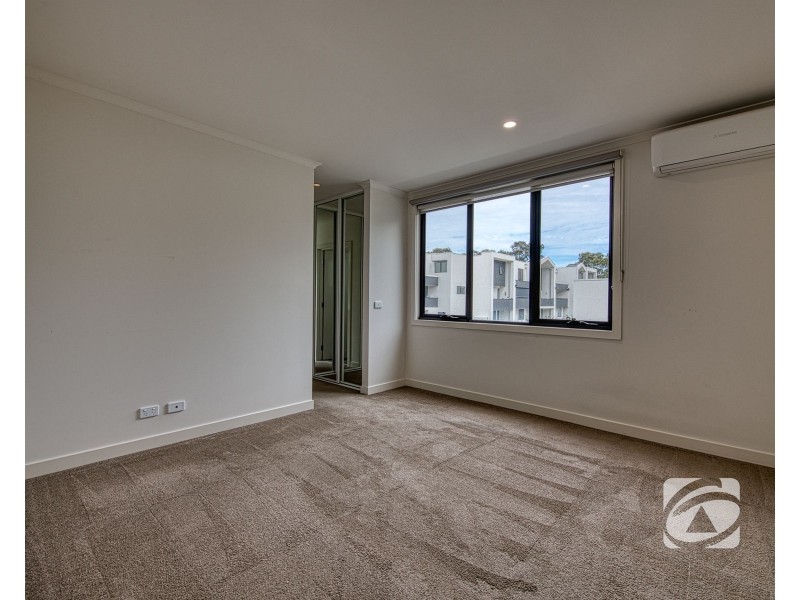 50 Riana Loop, Eumemmerring VIC 3177