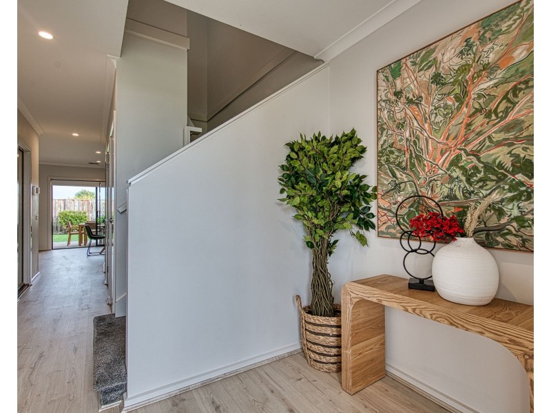 22 Mortlake Drive, Officer South VIC 3809