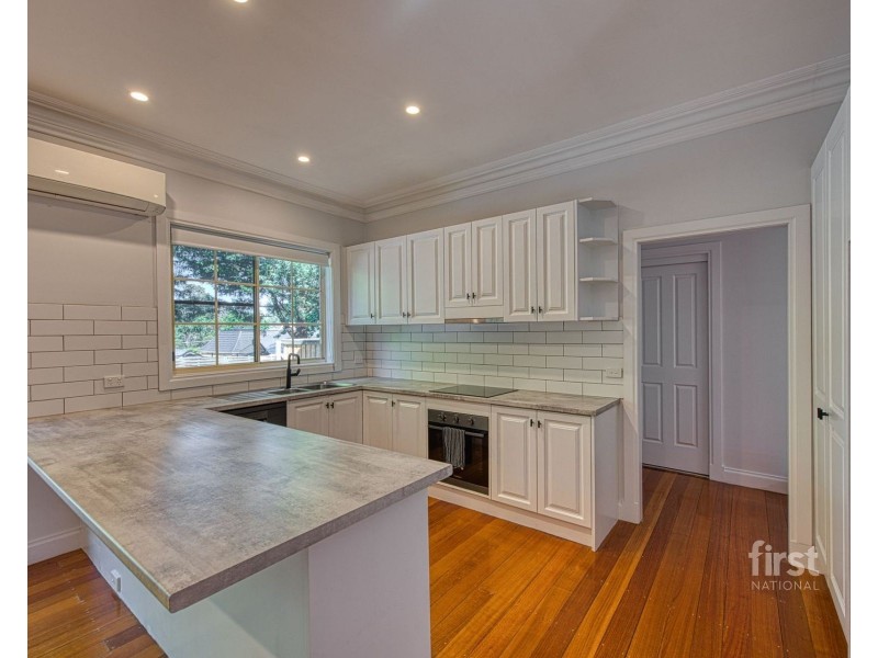 2/30 Palmerston Street, Berwick VIC 3806