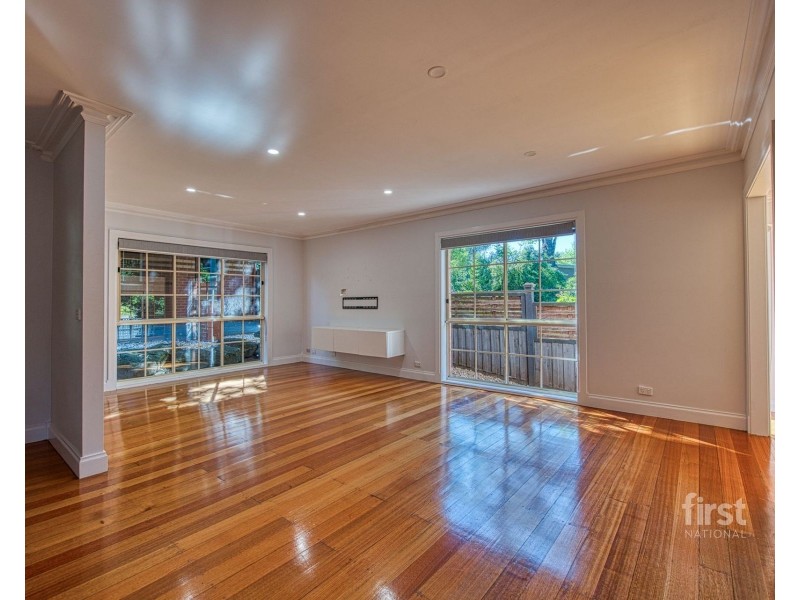 2/30 Palmerston Street, Berwick VIC 3806