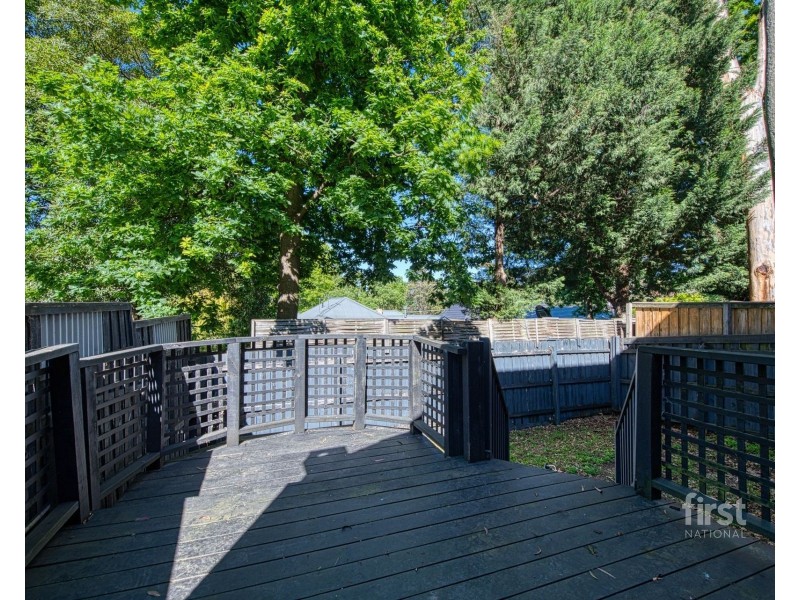 2/30 Palmerston Street, Berwick VIC 3806
