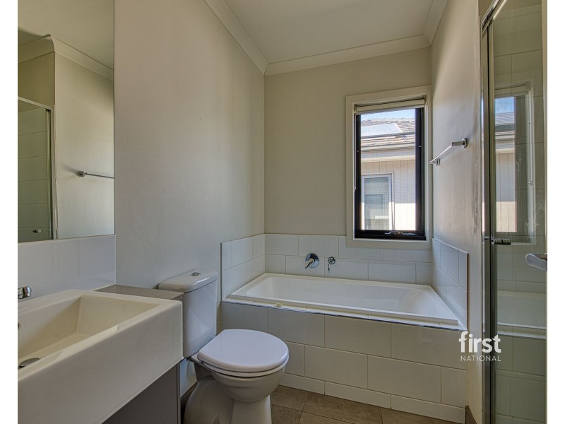 34 Llano Circuit, Berwick VIC 3806