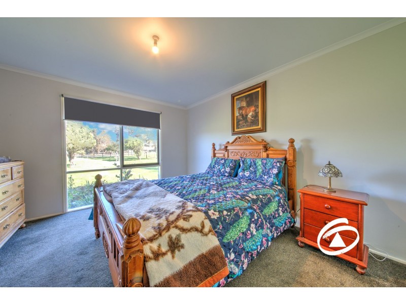 16 Latta Road, Nar Nar Goon VIC 3812
